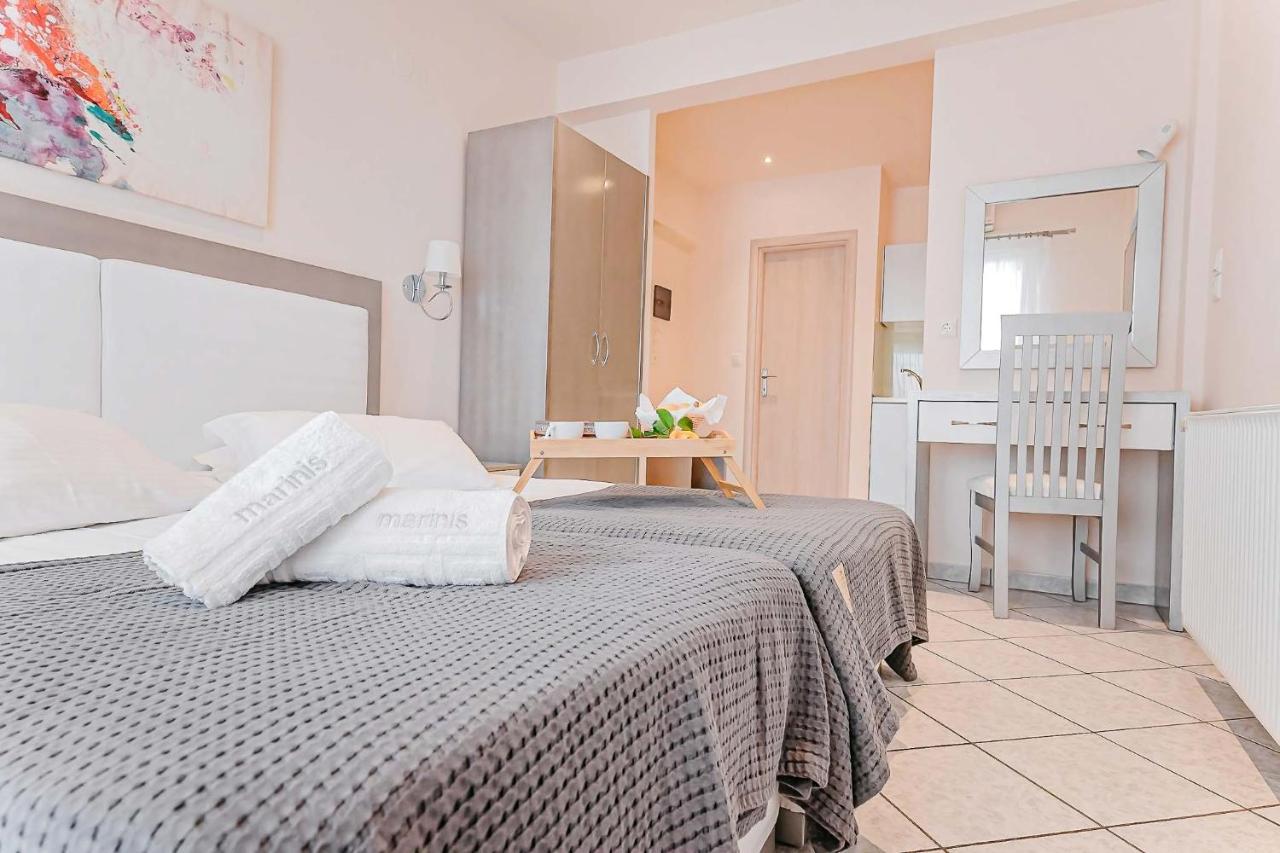 Marinis Boutique Rooms Nea Iraklitsa Esterno foto