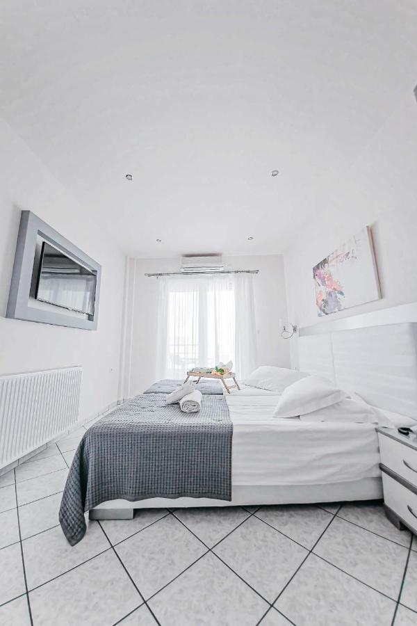 Marinis Boutique Rooms Nea Iraklitsa Esterno foto