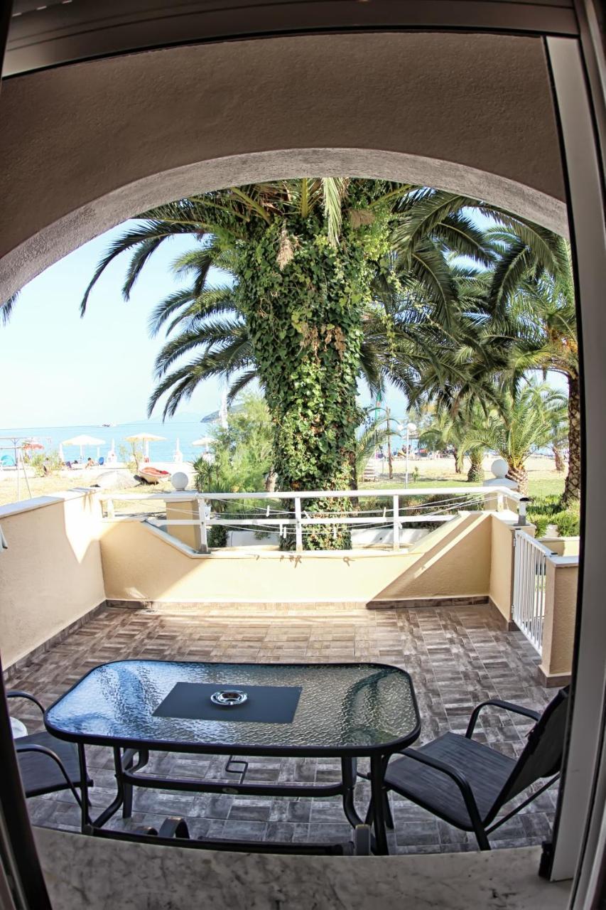 Marinis Boutique Rooms Nea Iraklitsa Esterno foto