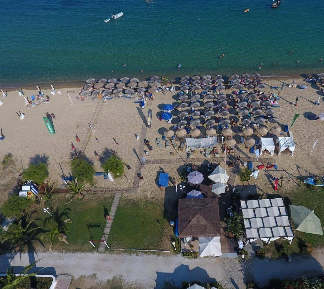 Marinis Boutique Rooms Nea Iraklitsa Esterno foto
