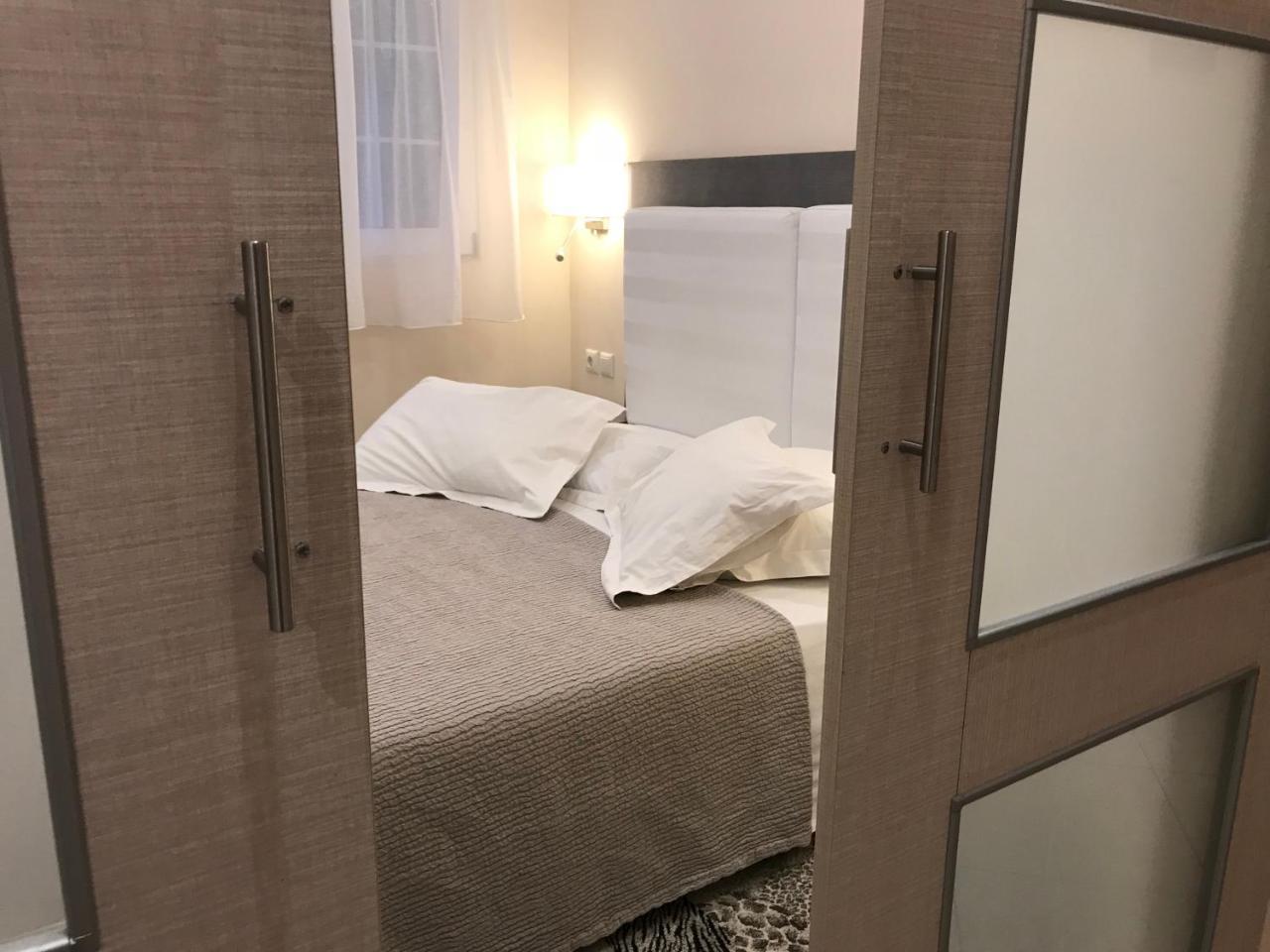 Marinis Boutique Rooms Nea Iraklitsa Esterno foto