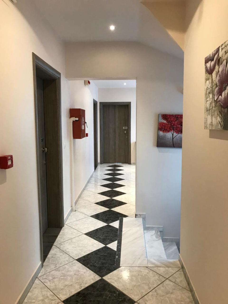 Marinis Boutique Rooms Nea Iraklitsa Esterno foto